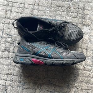 ASICS sneakers like new